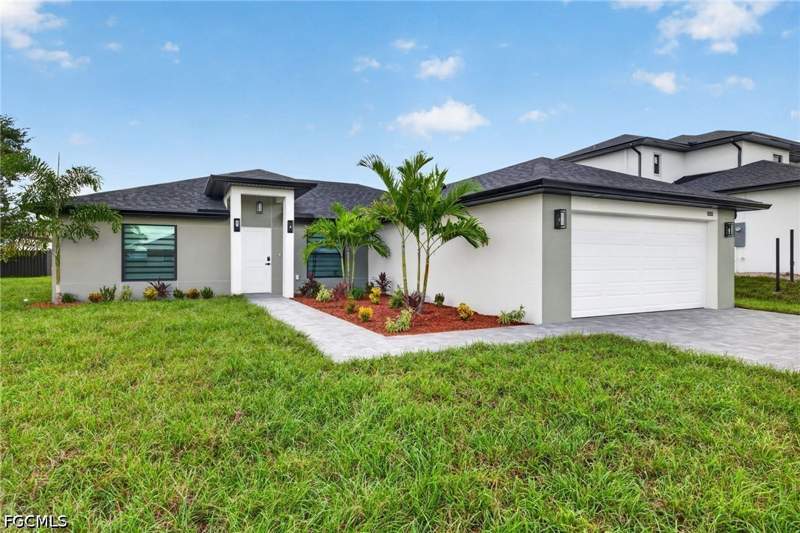 3 bedroom SingleFamilyResidence at 1200 NE 19th St, Cape Coral, Cape Coral — photo 3
