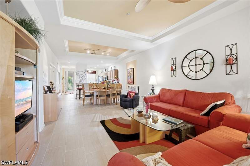 2 bedroom Condominium at 4833 Hampshire Ct 301, Lake Barrington, Naples — photo 3