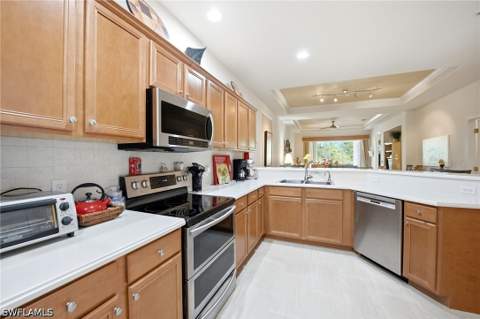 4833 Hampshire Ct 301, Naples FL - photo 7 of 28