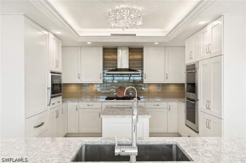 13665 Vanderbilt Dr 701, Naples FL - photo 13 of 43