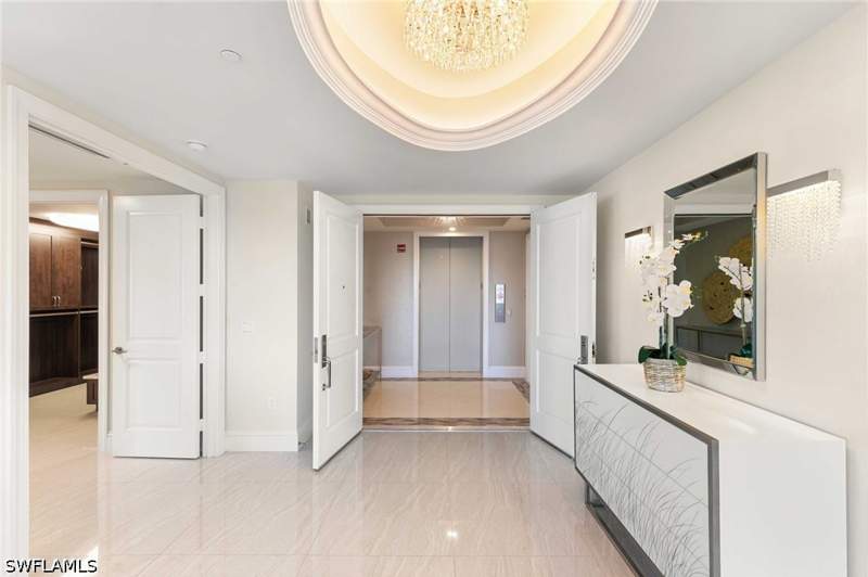 3 bedroom Condominium at 13665 Vanderbilt Dr 701, Aqua, Naples — photo 3