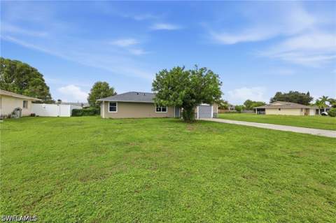 112 NE 10th Ave, Cape Coral FL - photo 9 of 35