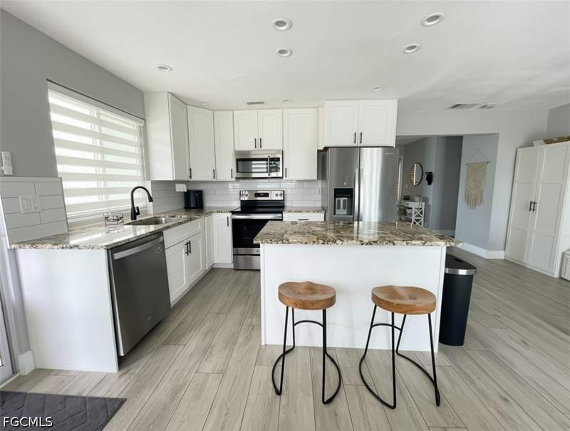 2 bedroom SingleFamilyResidence at 3801 SE 10th Ave, Cape Coral, Cape Coral — photo 4