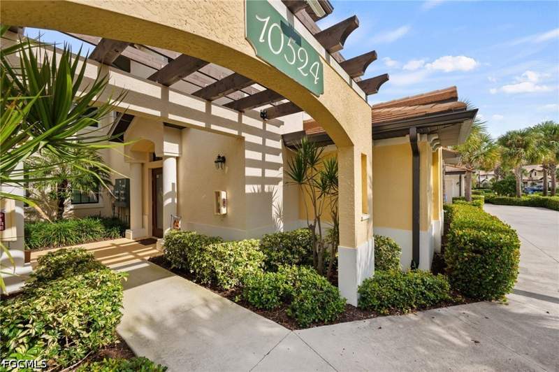3 bedroom Condominium at 10524 Casella Way 202, Casella, Fort Myers — photo 2