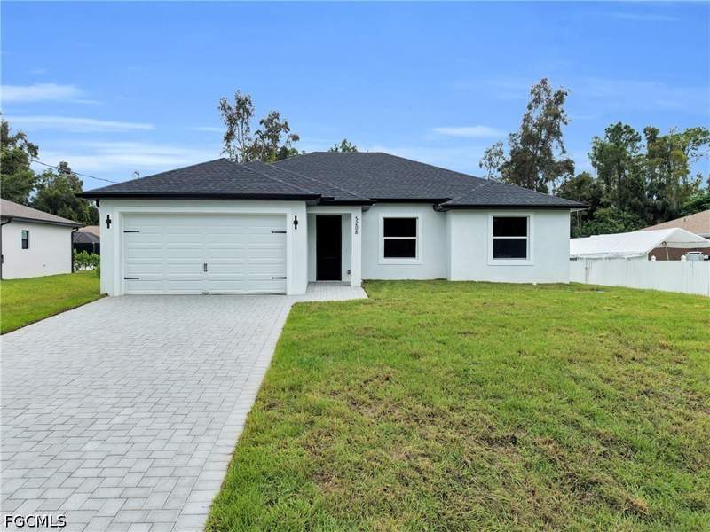 4 bedroom SingleFamilyResidence at 5208 Barth St, Lehigh Acres, Lehigh Acres — photo 2