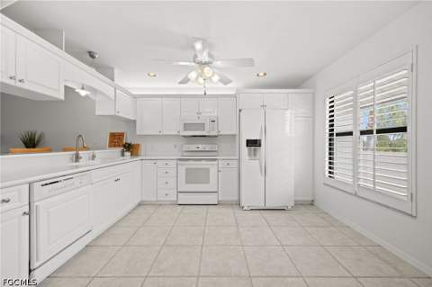 4230 SE 20th Pl 307, Cape Coral FL - photo 11 of 50