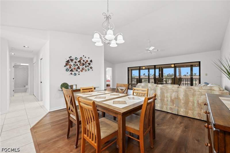 3 bedroom Condominium at 4230 SE 20th Pl 307, River Park Place Condo, Cape Coral — photo 4