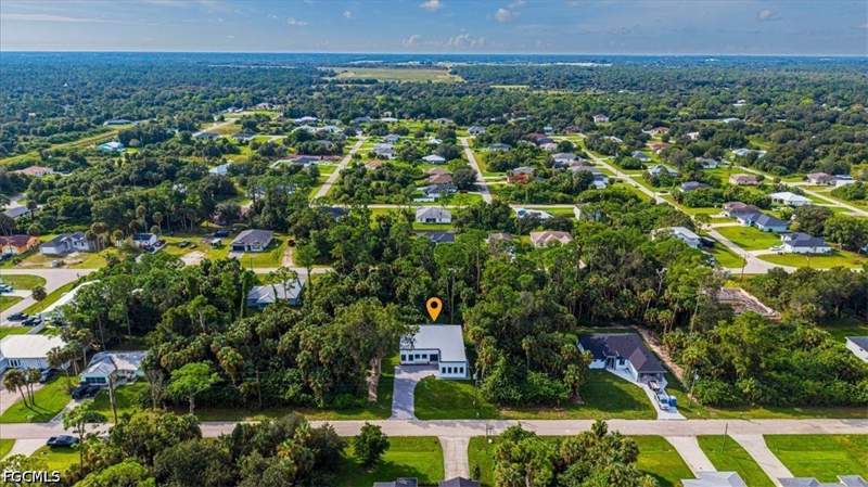 3 bedroom SingleFamilyResidence at 3721 Tareco St, Lehigh Acres, Fort Myers — photo 3