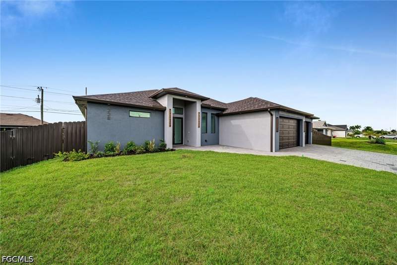 3 bedroom SingleFamilyResidence at 338 NE 24th Ter, Cape Coral, Cape Coral — photo 3