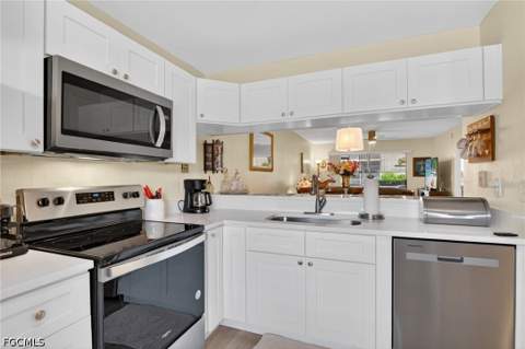 5735 Foxlake Dr 2, North Fort Myers FL - photo 6 of 40