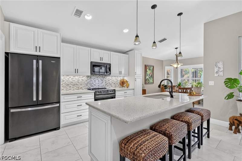2 bedroom SingleFamilyResidence at 14066 Castle Hill Way, Heritage Cove II, Fort Myers — photo 3