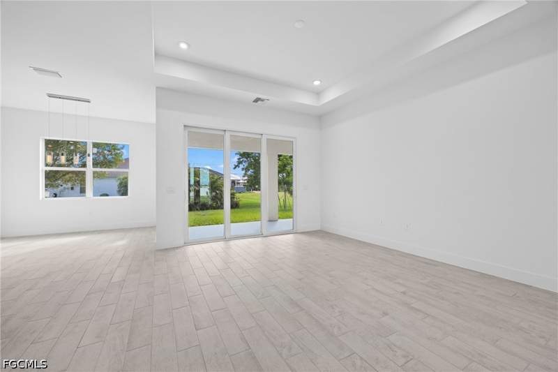 4 bedroom SingleFamilyResidence at 1609 NW 31st Pl, Cape Coral, Cape Coral — photo 5