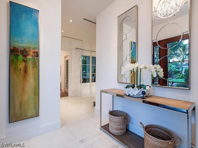 4 bedroom SingleFamilyResidence at 501 2nd Ave N, Olde Naples, Naples — photo 4