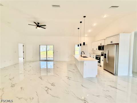 2600 26th St W, Lehigh Acres FL - photo 11 of 31