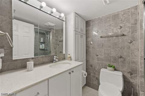 2880 Gulf Shore Blvd N 410, Naples FL - photo 24 of 48