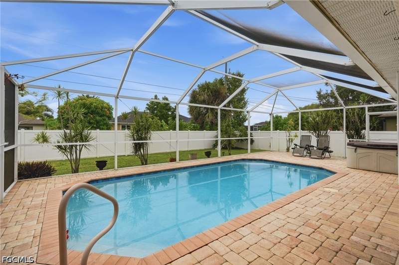 3 bedroom SingleFamilyResidence at 624 SW 9th Ave, Cape Coral, Cape Coral — photo 2