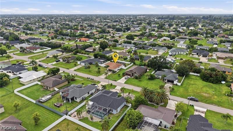 3 bedroom SingleFamilyResidence at 624 SW 9th Ave, Cape Coral, Cape Coral — photo 3