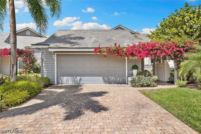 3 bedroom Detached at 643 Bridgeway Ln, Bridge Way Villas, Naples — photo 2