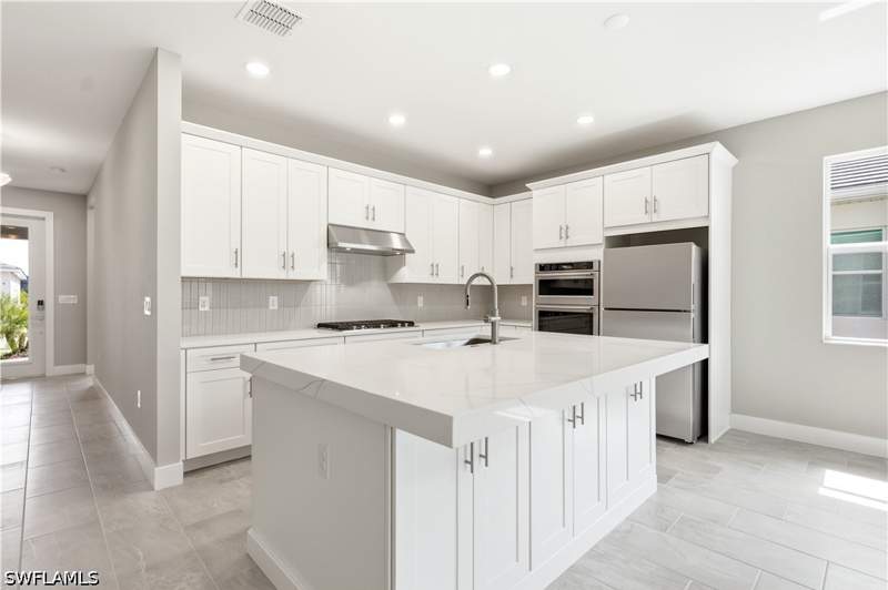 3 bedroom SingleFamilyResidence at 9029 Wisteria Way, Seven Shores, Naples — photo 2