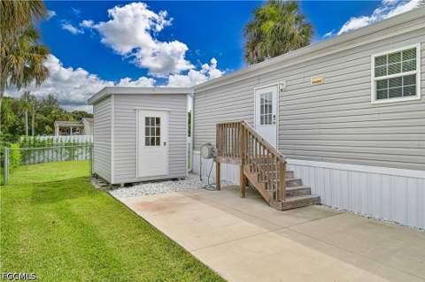2481 Austin Smith Ct, North Fort Myers FL - photo 11 of 38