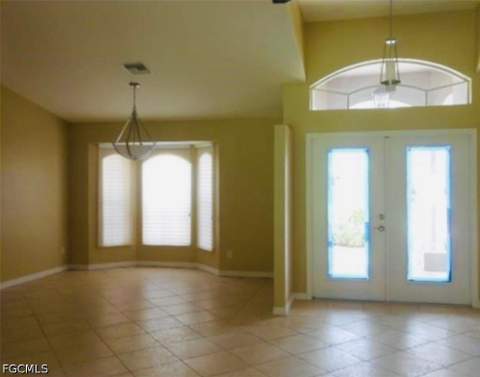 919 SE 18th Ter, Cape Coral FL - photo 7 of 10