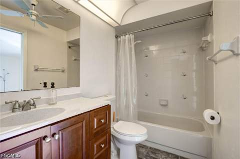 707 SW 3rd Ct 103, Cape Coral FL - photo 18 of 64