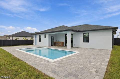 344 NE 10th Ter, Cape Coral FL - photo 23 of 35