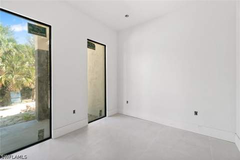721 Golden Gate Blvd W, Naples FL - photo 10 of 50