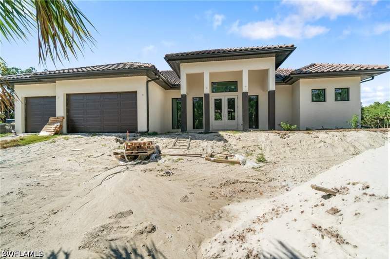 4 bedroom SingleFamilyResidence at 721 Golden Gate Blvd W, Golden Gate Estates, Naples — photo 3