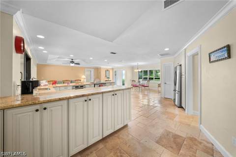 2171 Kings Lake Blvd, Naples FL - photo 11 of 25