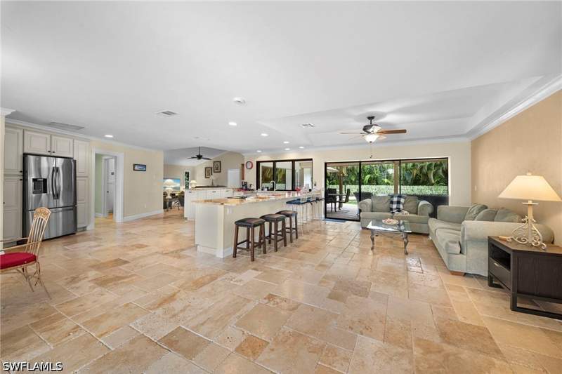 3 bedroom SingleFamilyResidence at 2171 Kings Lake Blvd, Kings Lake, Naples — photo 2