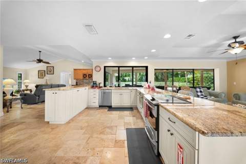 2171 Kings Lake Blvd, Naples FL - photo 8 of 25