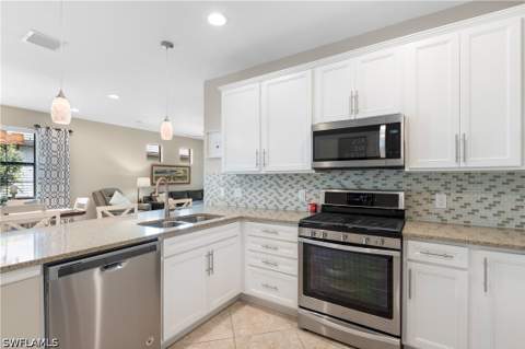 7602 Jacaranda Ln, Naples FL - photo 9 of 39