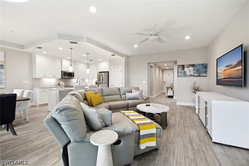 2 bedroom Condominium at 2318 Sawyers Hill Rd 103, Richmond Park, Naples — photo 4