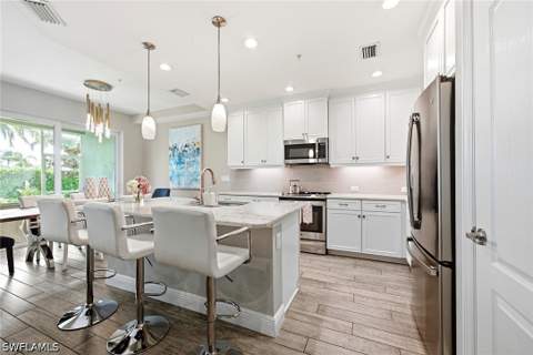 2318 Sawyers Hill Rd 103, Naples FL - photo 9 of 34