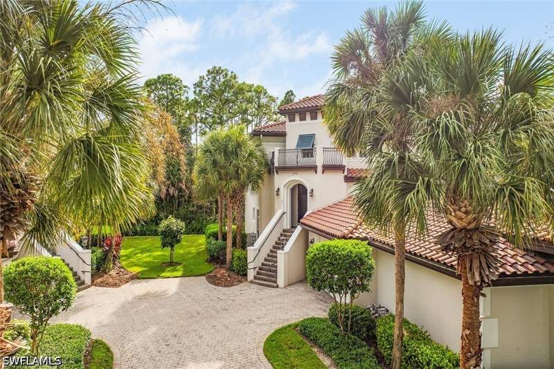 3 bedroom Condominium at 28560 Calabria Ct 201, Calabria, Naples — photo 2