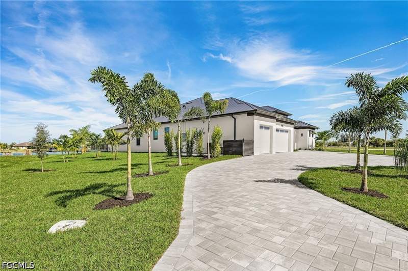 4 bedroom SingleFamilyResidence at 1706 Burnt Store Rd N, Cape Coral, Cape Coral — photo 4
