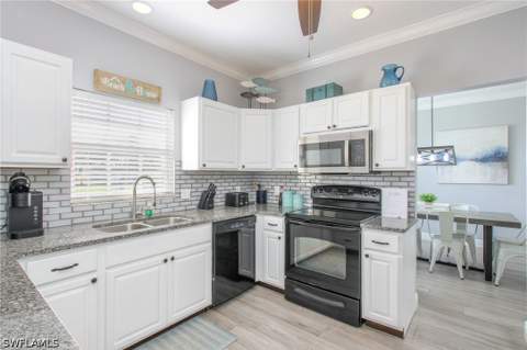 28140 Meadowlark Ln, Bonita Springs FL - photo 7 of 37