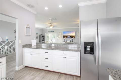 28140 Meadowlark Ln, Bonita Springs FL - photo 9 of 37