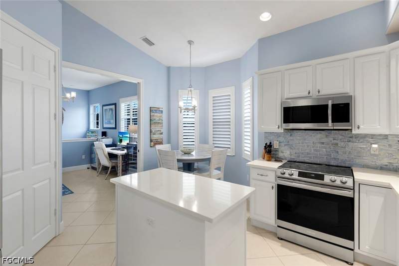 4 bedroom Condominium at 10550 Marino Pointe Dr 203, San Marino, Miromar Lakes — photo 4