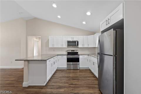 9018 Penny Cir, Labelle FL - photo 8 of 43