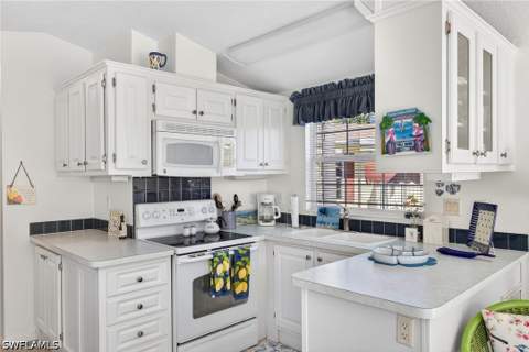 3131 Crystal Lake Dr, Naples FL - photo 10 of 40