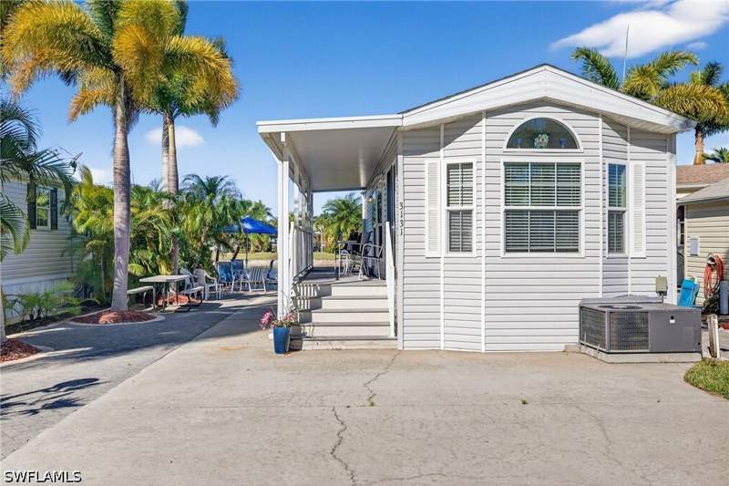 1 bedroom ManufacturedHome at 3131 Crystal Lake Dr, Crystal Lake Rv Resort, Naples — photo 2