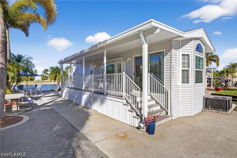 1 bedroom ManufacturedHome at 3131 Crystal Lake Dr, Crystal Lake Rv Resort, Naples — photo 3