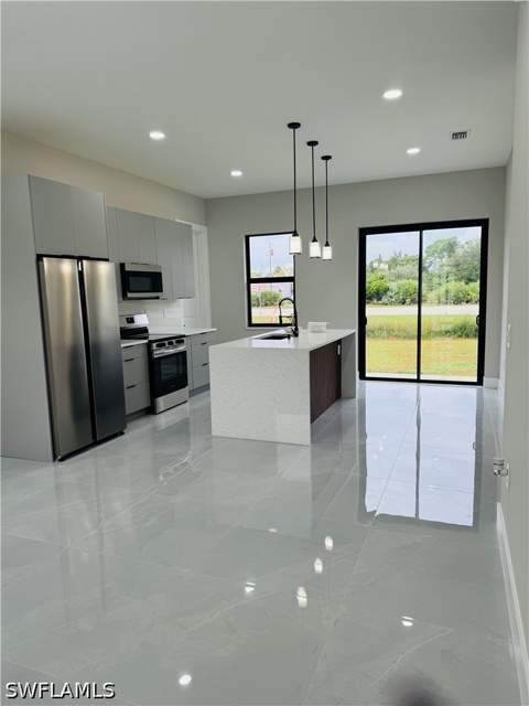 54 Floyd Ave S, Lehigh Acres FL - photo 6 of 16