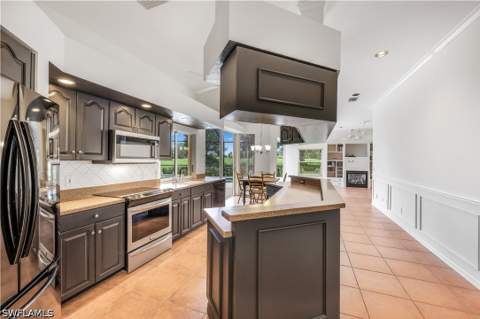 1952 Imperial Golf Co Blvd, Naples FL - photo 10 of 30