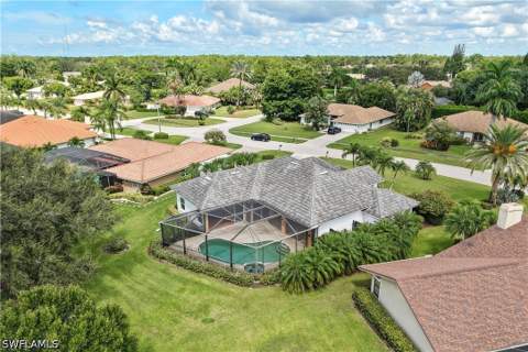 1952 Imperial Golf Co Blvd, Naples FL - photo 7 of 30