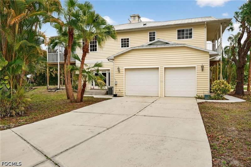 3 bedroom SingleFamilyResidence at 14941 Center St, Buckingham Air Park, Fort Myers — photo 3