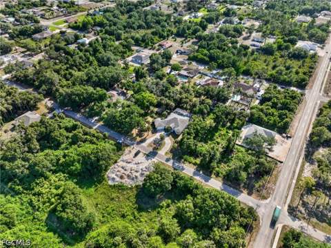519 Prospect Ave, Lehigh Acres FL - photo 9 of 42
