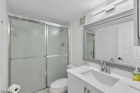 6102 Whiskey Creek Dr 203, Fort Myers FL - photo 15 of 43
